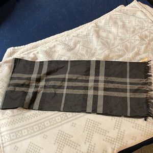 Burberry scarf